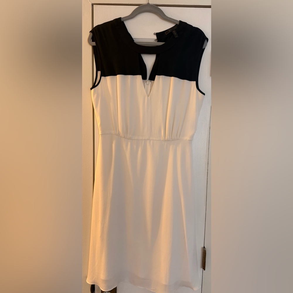 BCBGMaxAzria Black and White Jimi Dress size 8